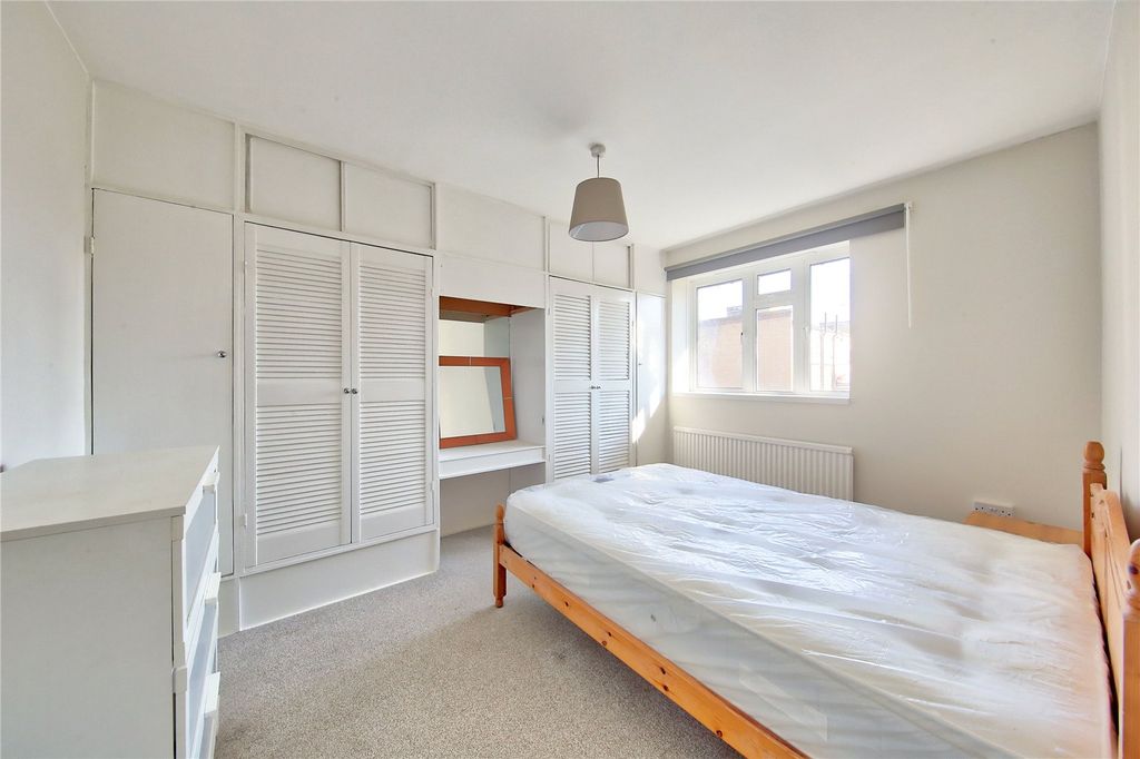 Property photo 3 of 9 Picture No. 05
