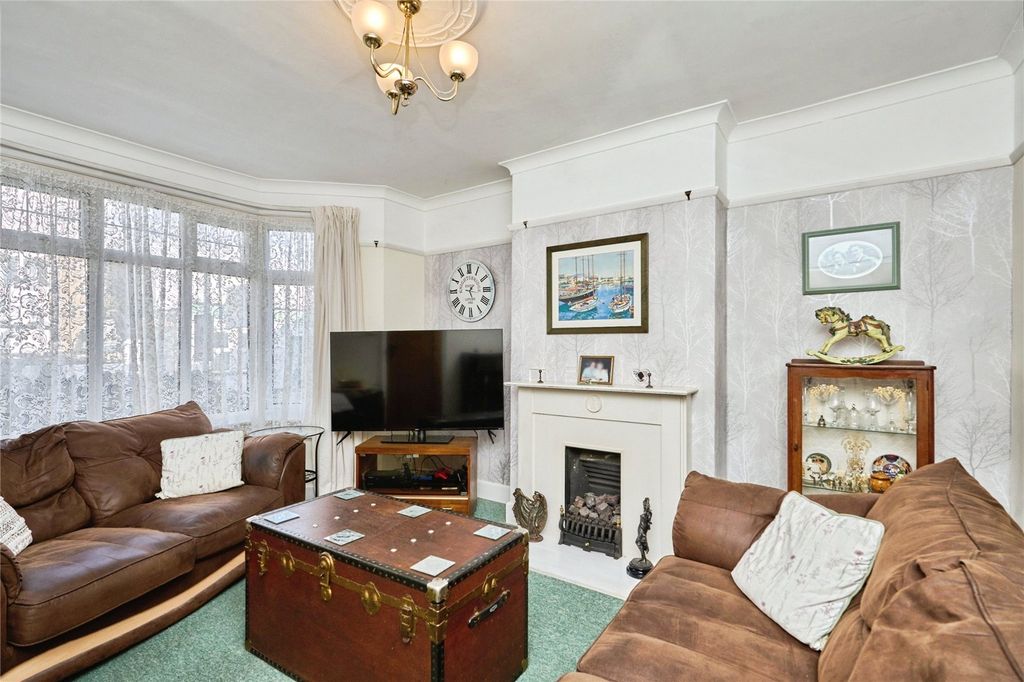 Property photo 3 of 22 Picture No. 35