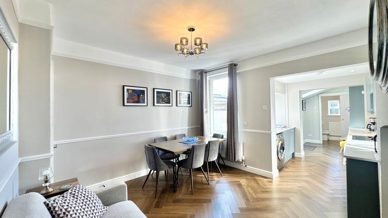 Property photo 2 of 25 Photo 7