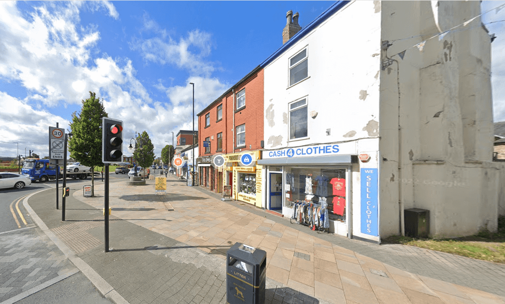 Property photo 1 of 7 Three Storey End Terrace Retail Building
