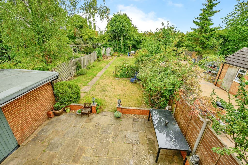 Property photo 2 of 17