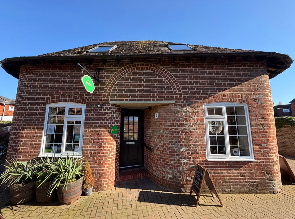 Property photo 1 of 9 Picture No. 02