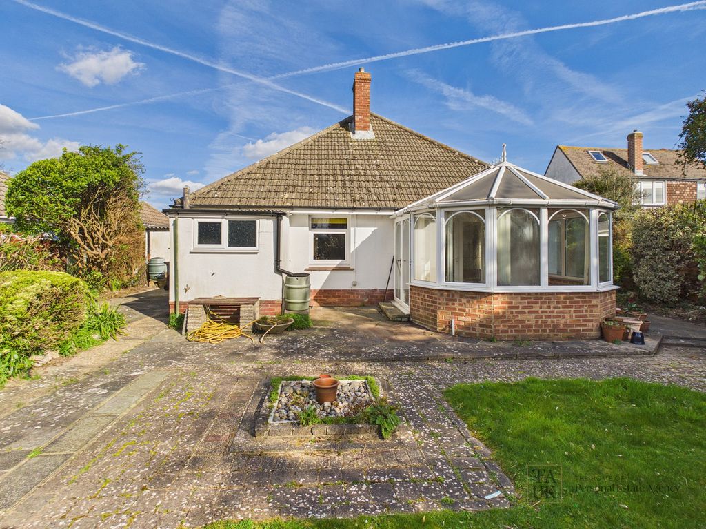 Property photo 3 of 27