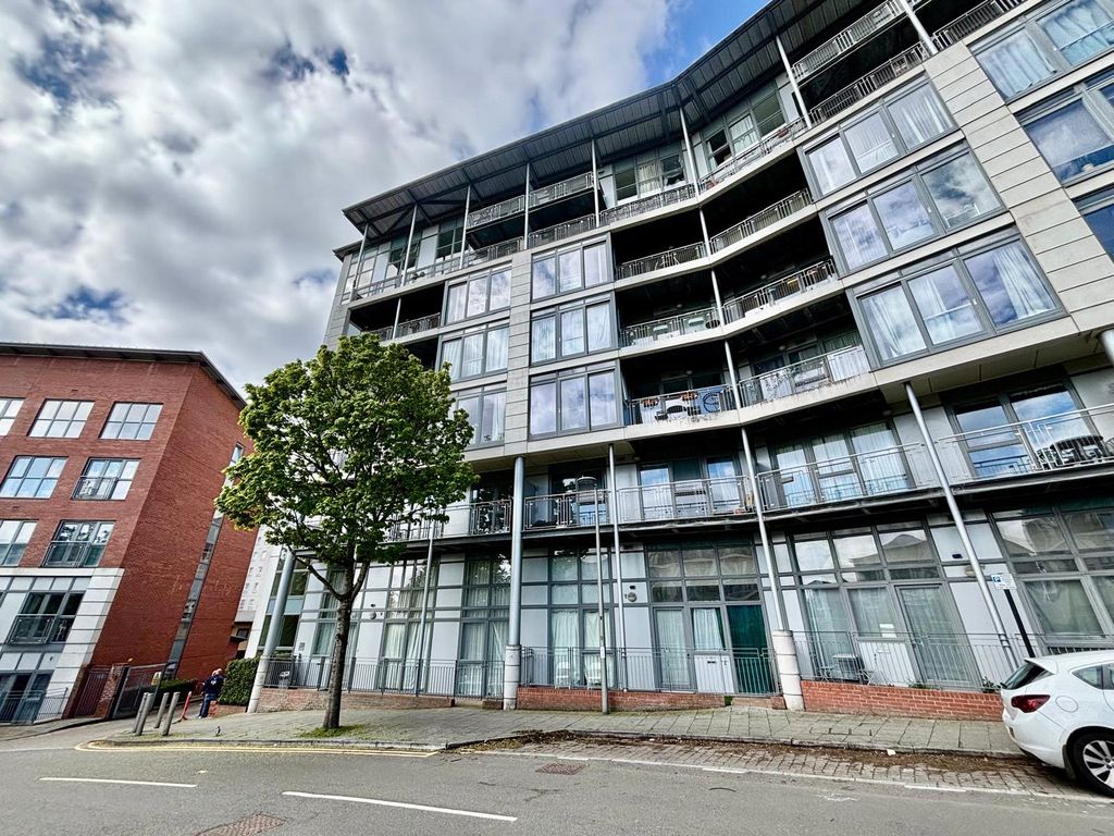 Property photo 1 of 17 Picture No. 01