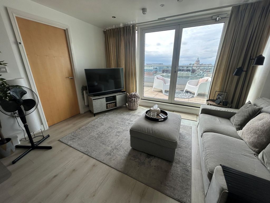 Property photo 3 of 7 Picture No. 04