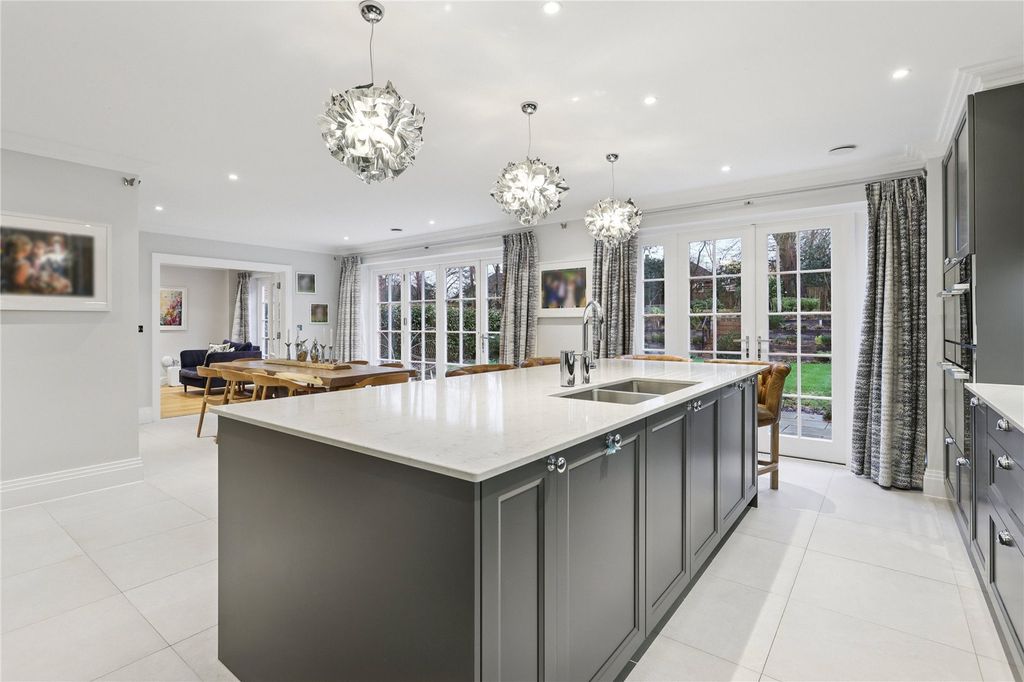 Property photo 3 of 23 Picture 3