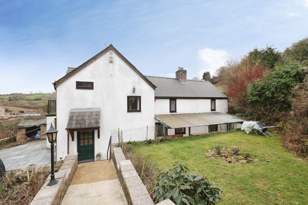 Property photo 1 of 39