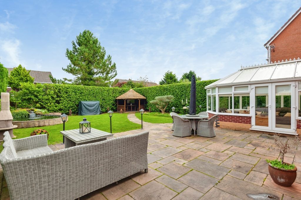 Property photo 2 of 35 Pbox-Img.Jpg