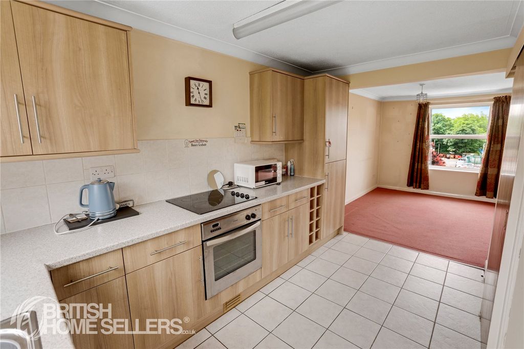 Property photo 2 of 15 Picture No. 16