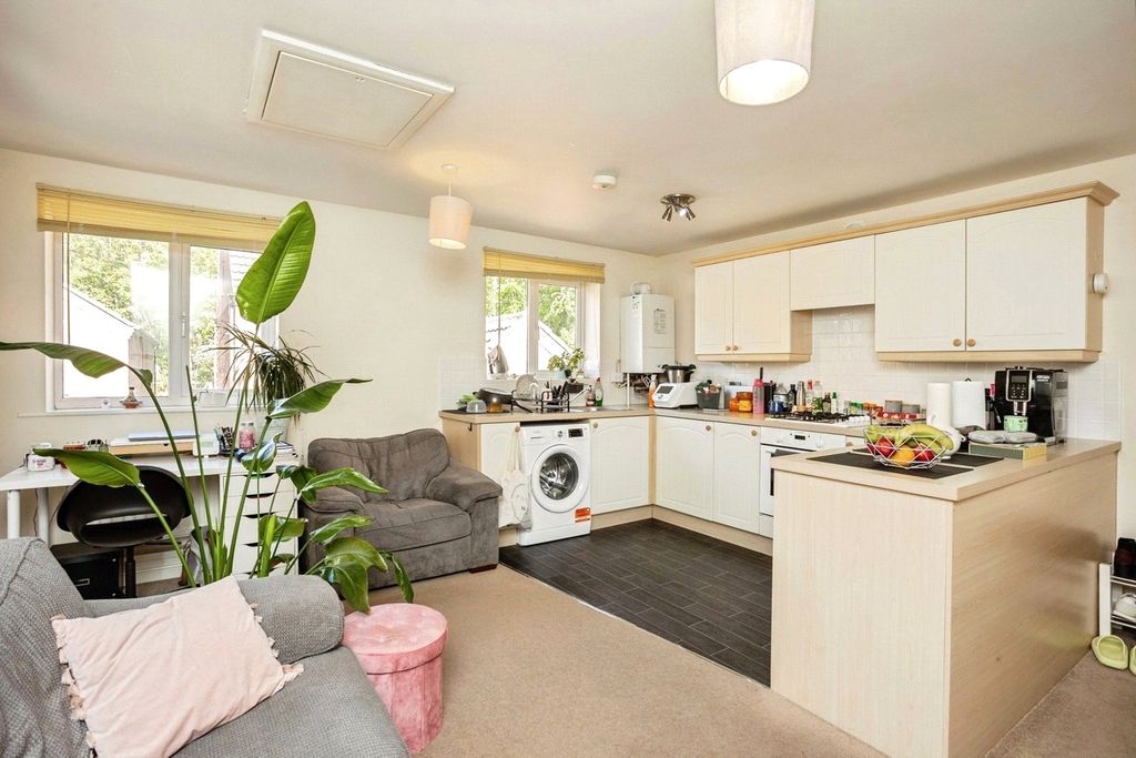 Property photo 2 of 12 Pbox-Img.Jpg