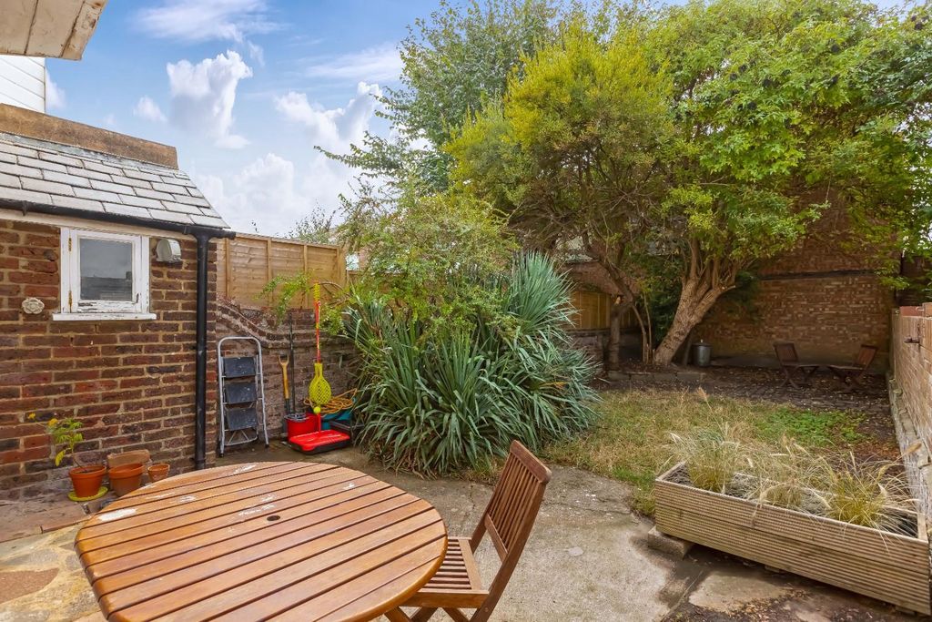 Property photo 2 of 15 St Andrews_10.Jpg