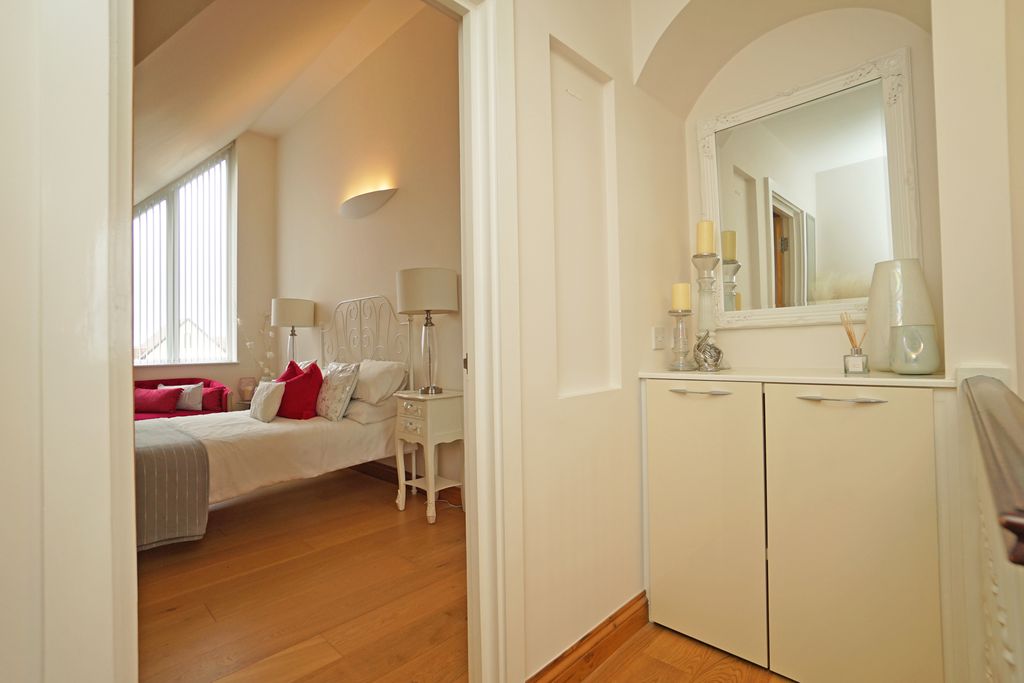 Additional image 34 of 5 bed terraced house for saleSennen Place, Port Solent, Portsmouth PO6