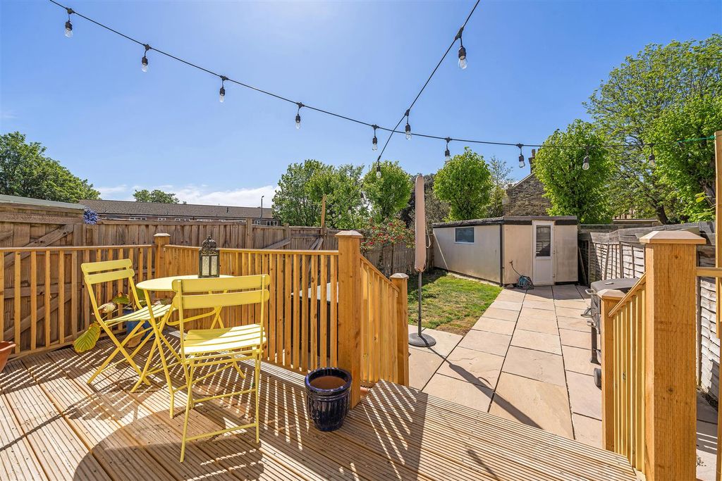 Property photo 2 of 12 Queen Adelaide Road-11.Jpg