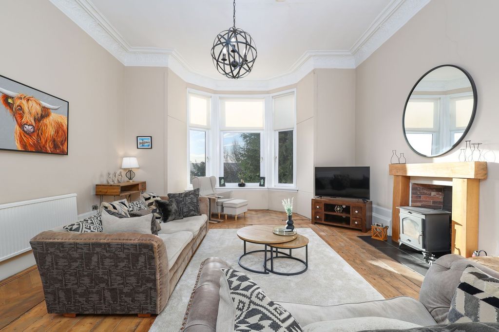 Property photo 2 of 129