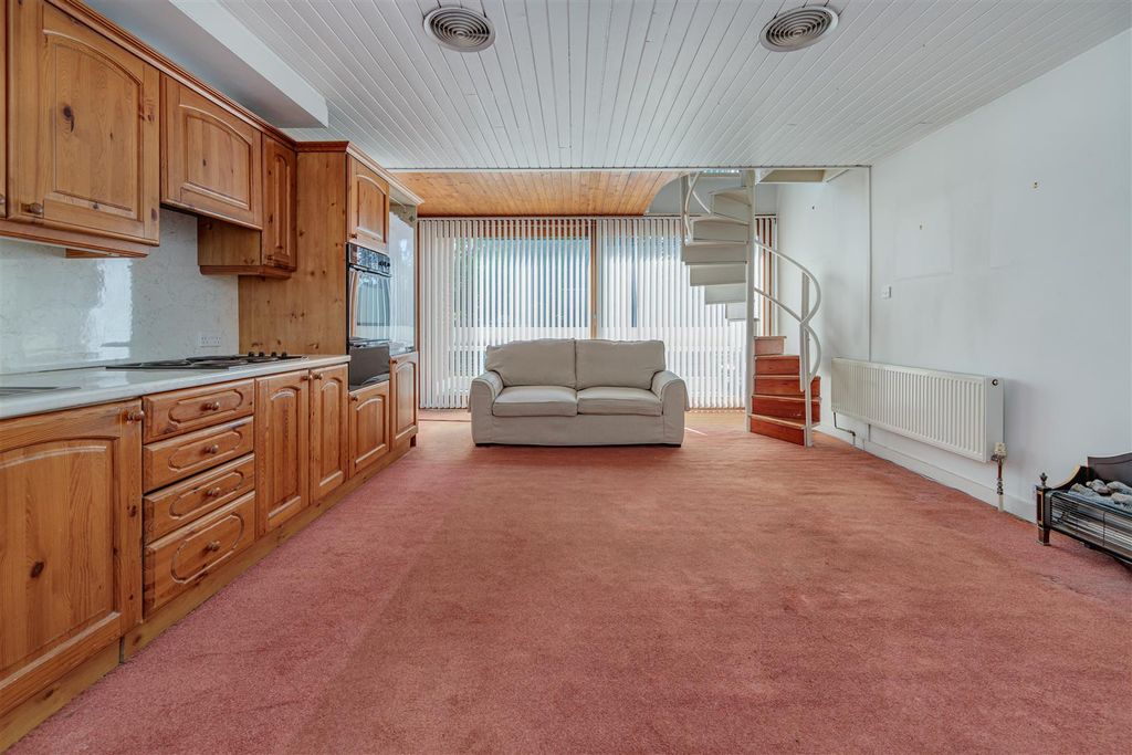 Property photo 1 of 26