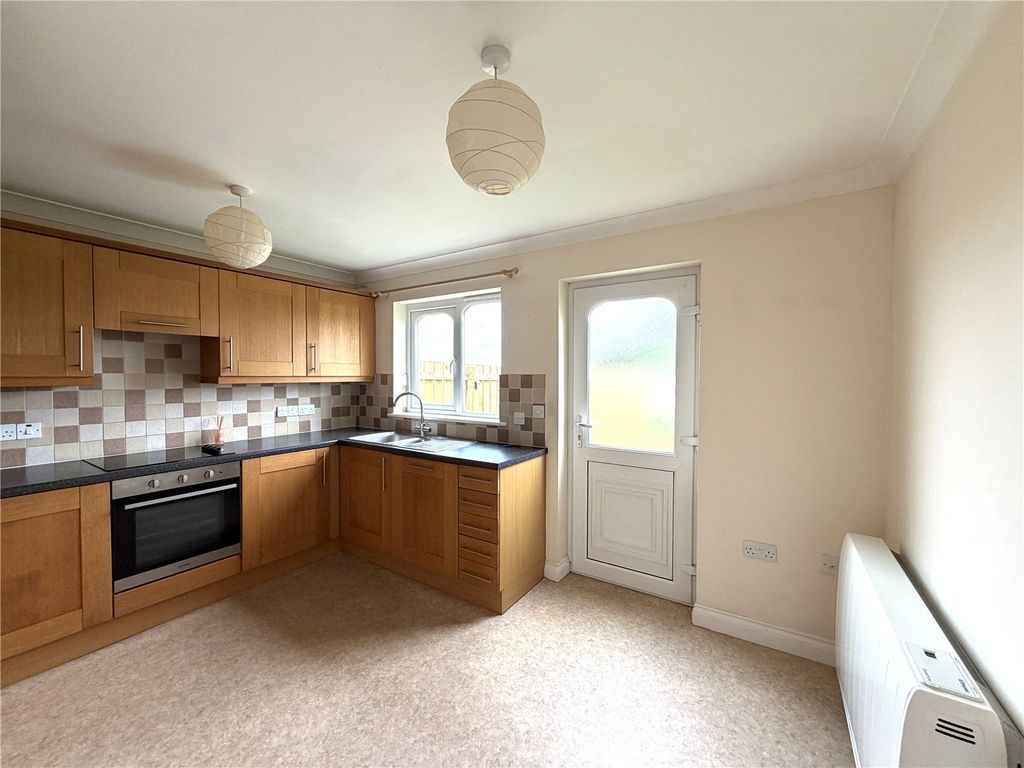 Property photo 2 of 21 Picture No. 10