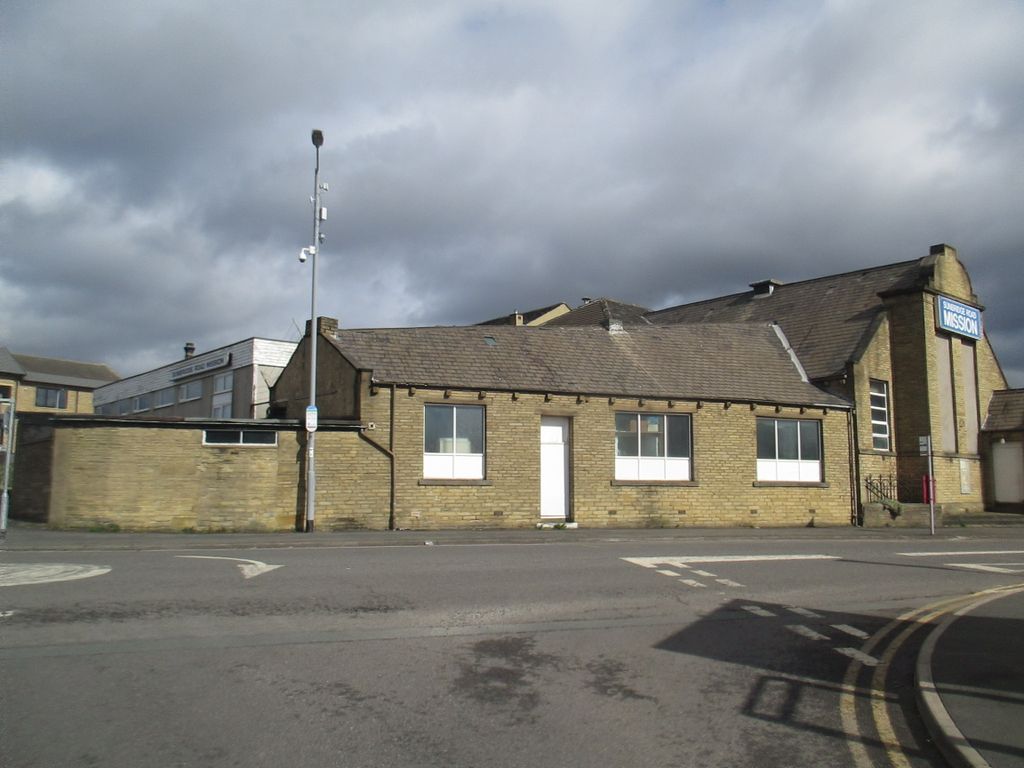 Property photo 3 of 21