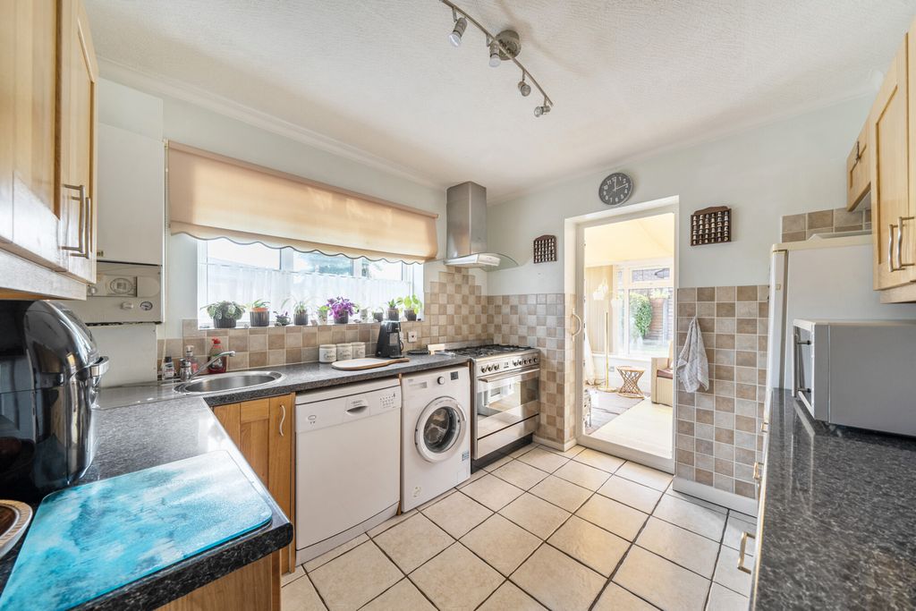 Property photo 3 of 20 1334486-18-6895F2...