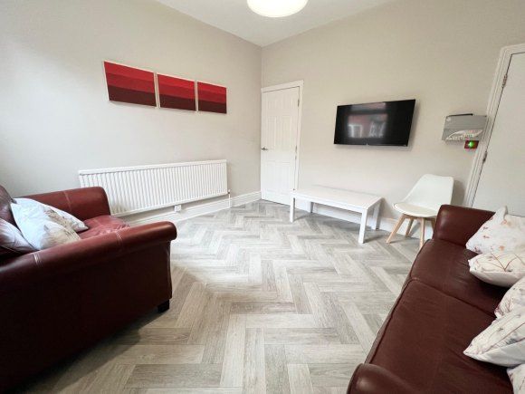 Property photo 3 of 14 9080671.Jpg