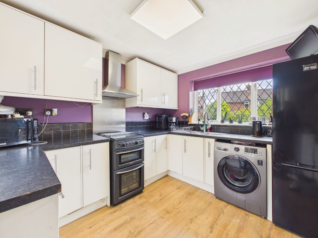 Property photo 3 of 12 5124743