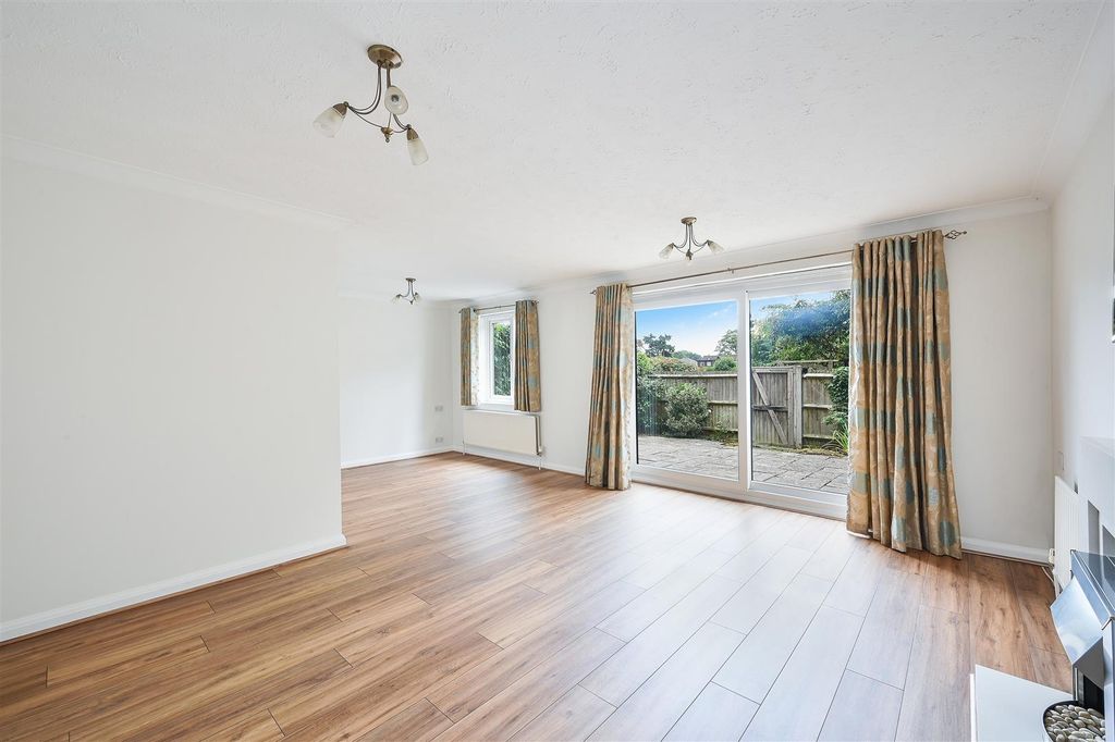 Property photo 3 of 11 The Orchard, - (3).Jpg