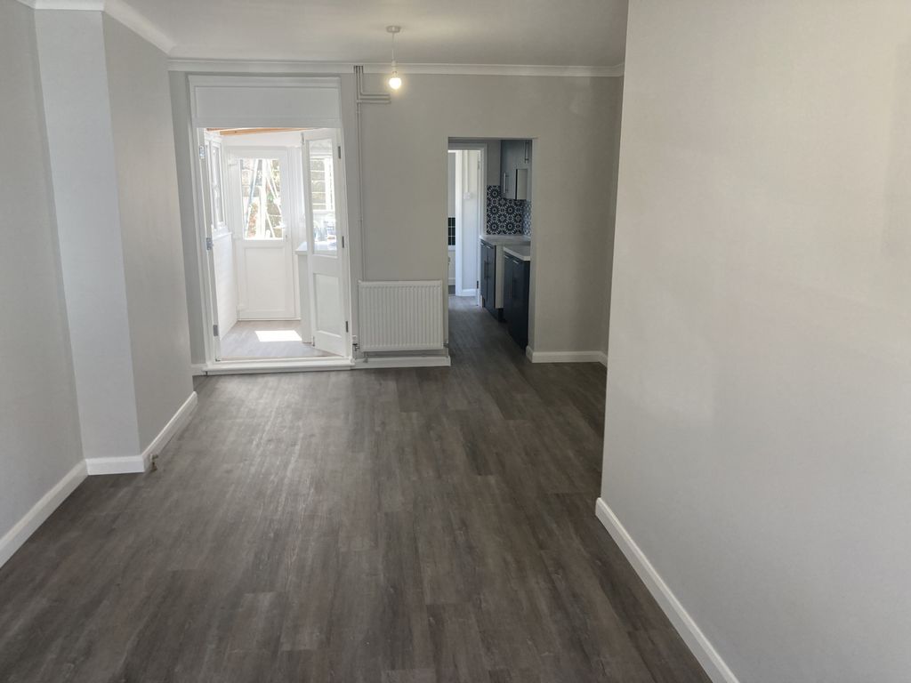 Property photo 2 of 11 Photo 10