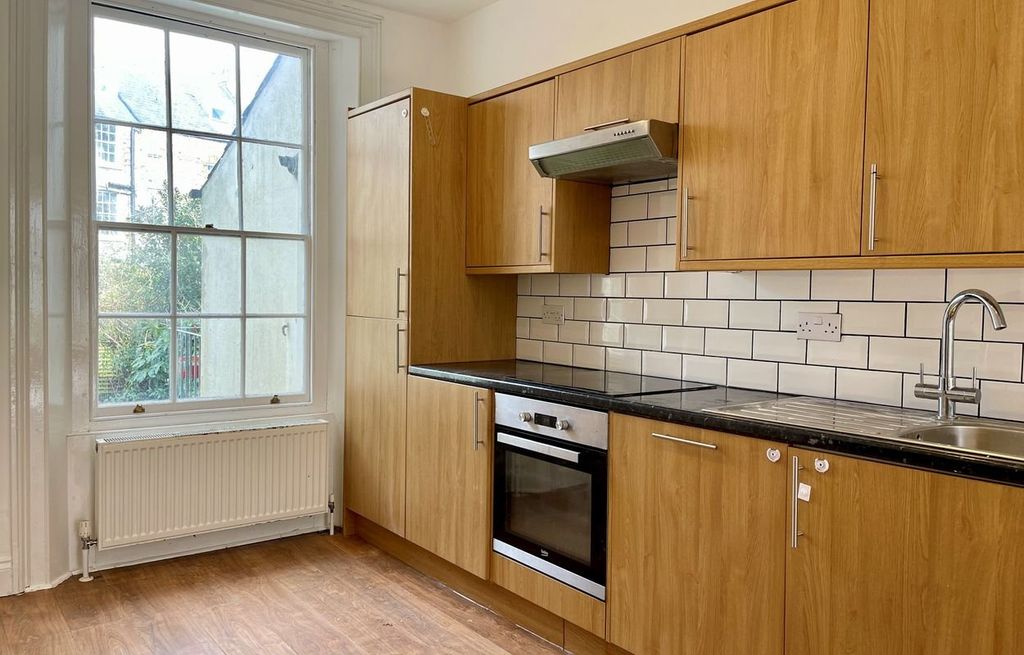 Property photo 3 of 9 Picture 3