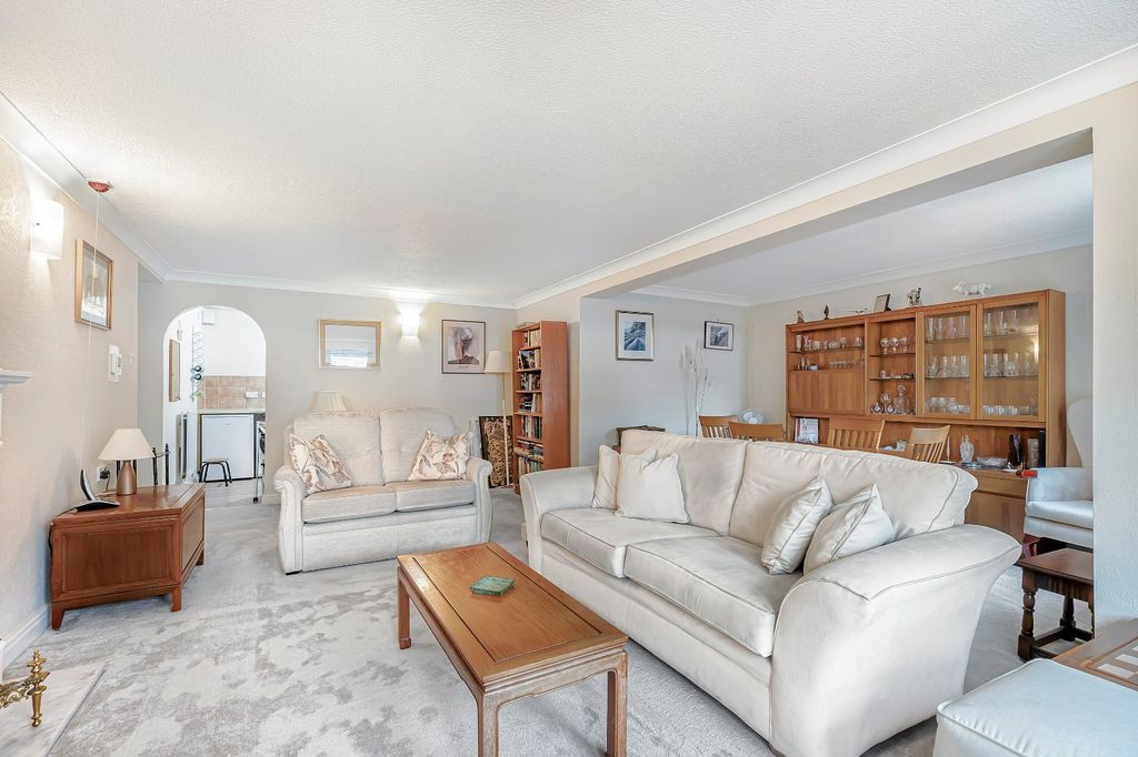 Property photo 3 of 21 Picture No. 16