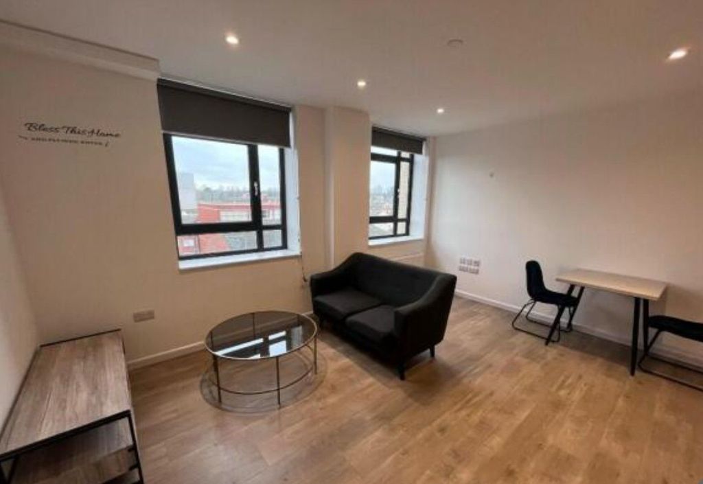 Property photo 2 of 7