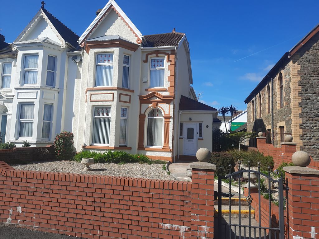 Property photo 1 of 54
