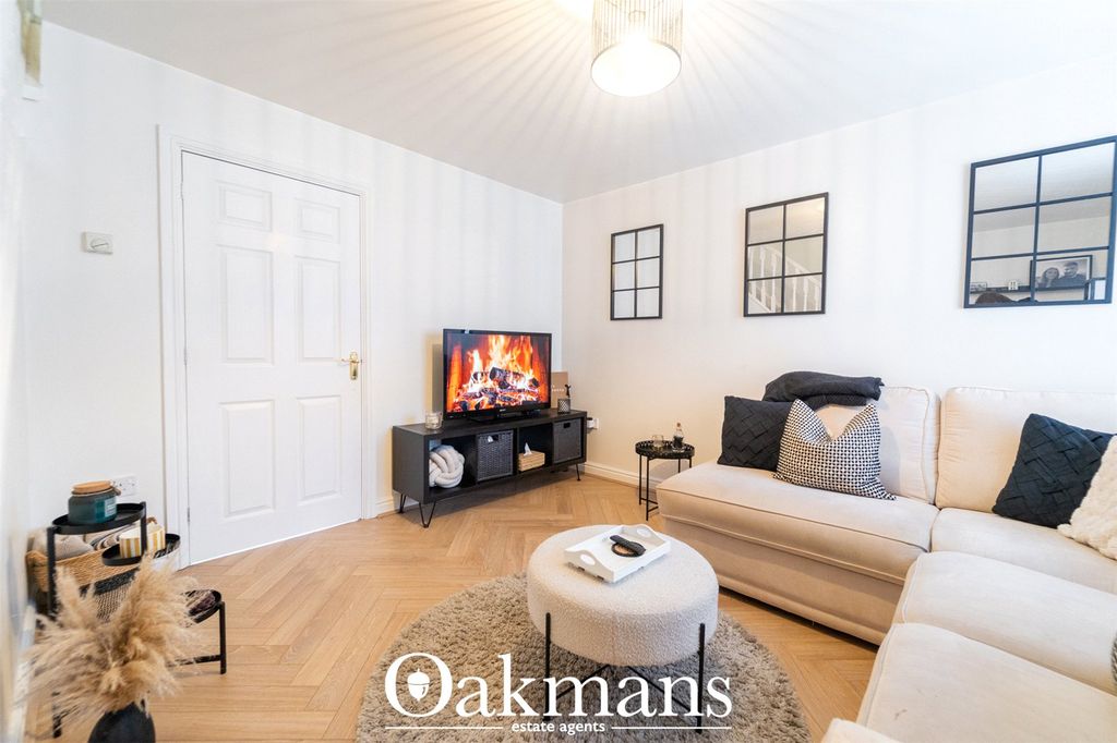 Property photo 2 of 27 Picture No. 31