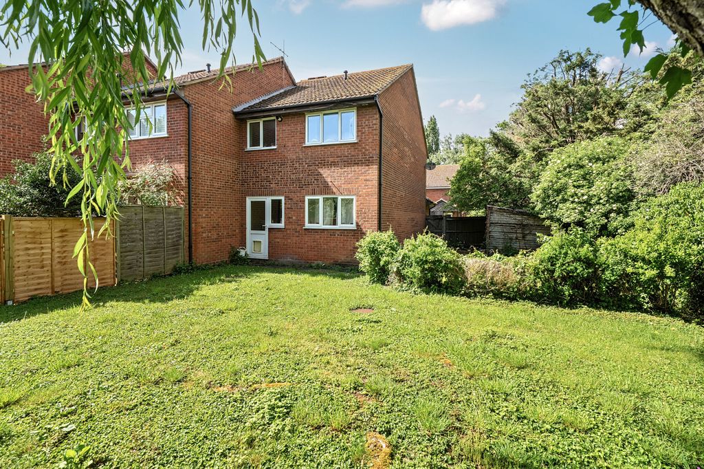 Property photo 2 of 11