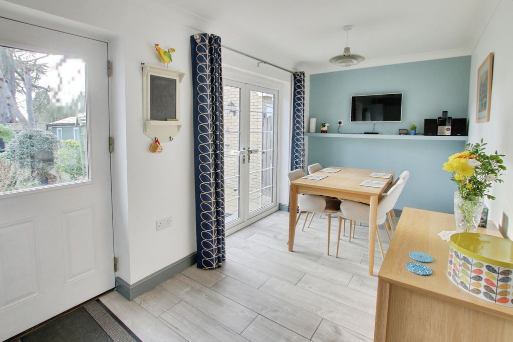 Property photo 3 of 14