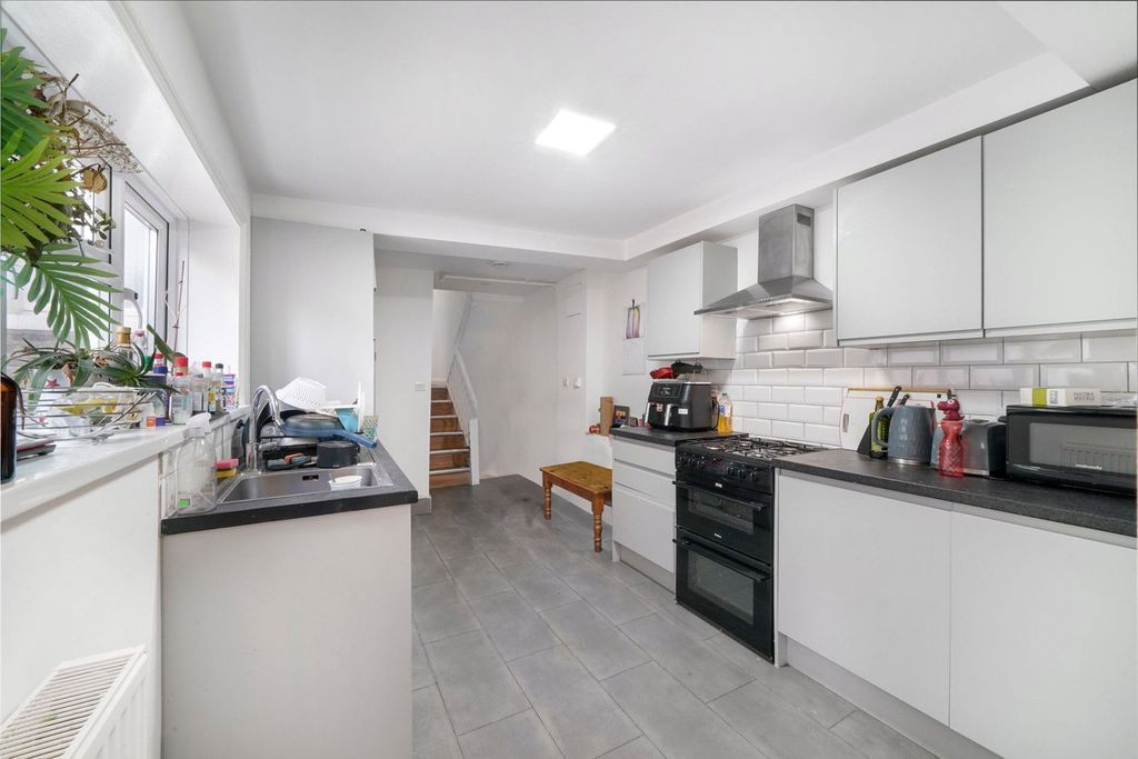 Property photo 2 of 14 Picture No. 25