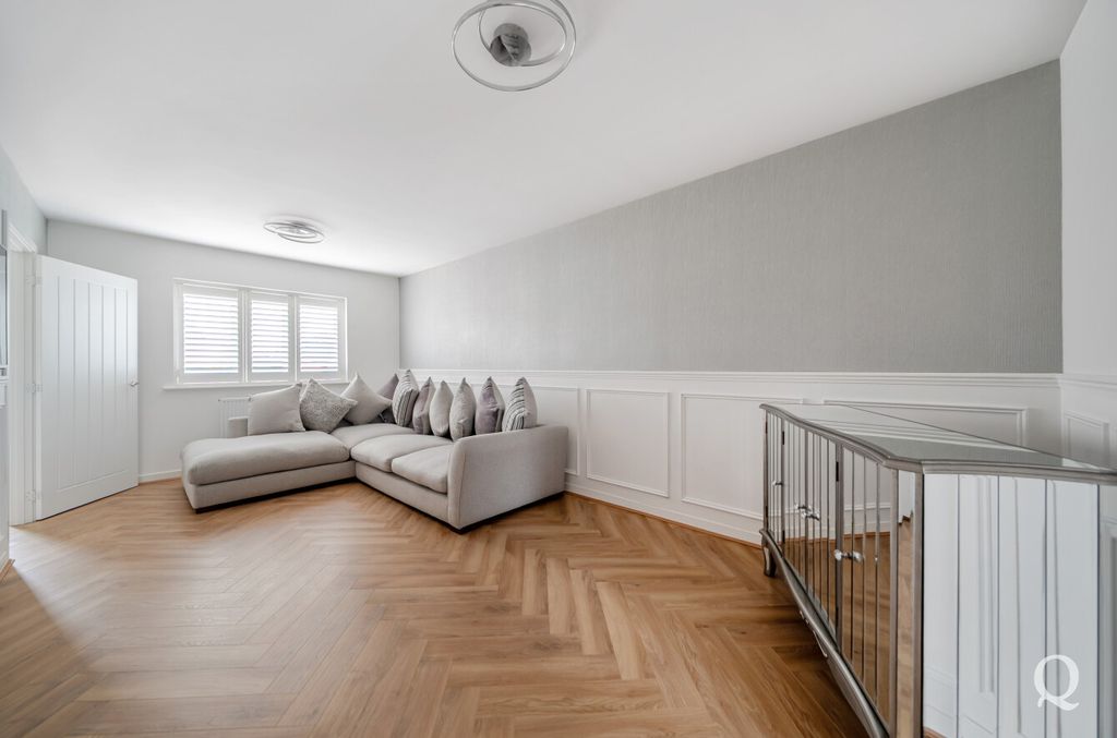 Property photo 2 of 24 614Bead2-9756-400...