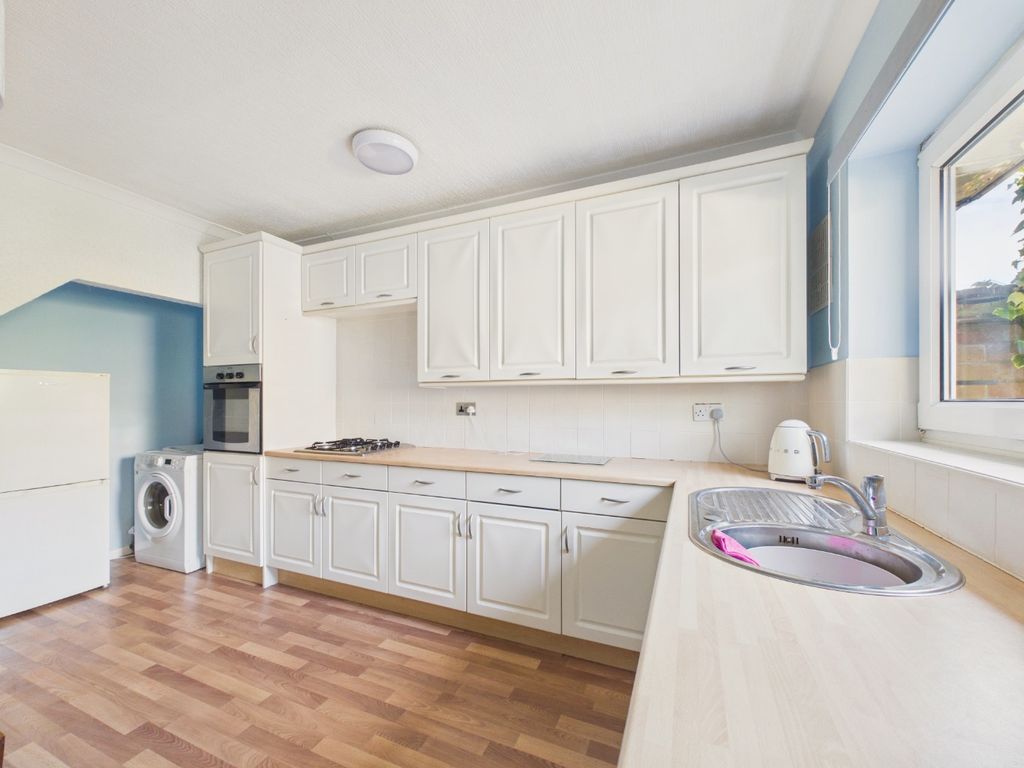 Property photo 3 of 21 4886656