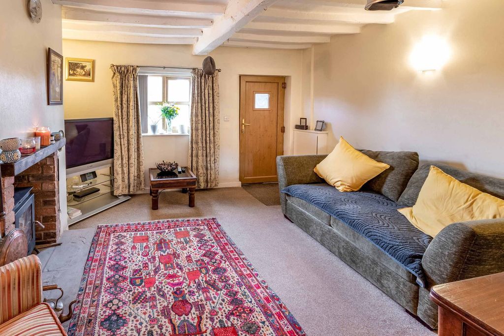 Property photo 2 of 19