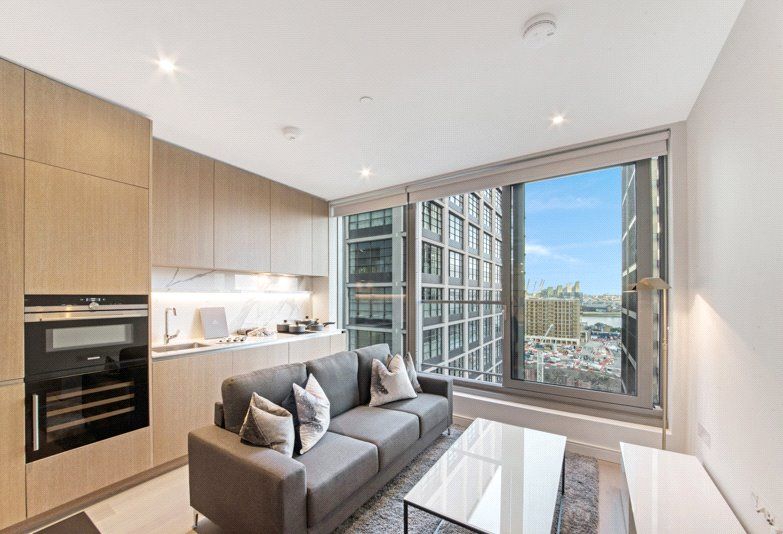 Property photo 3 of 11 10 Park Drive