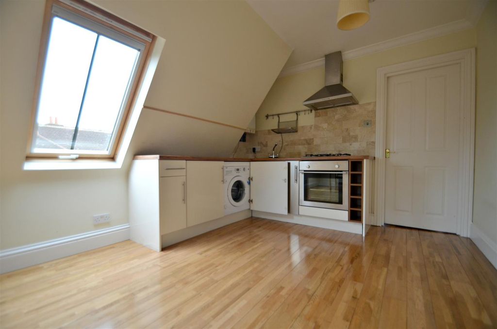 Property photo 2 of 9 Kitchen2.Jpg