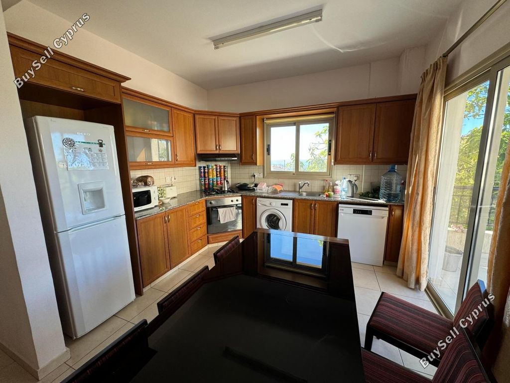 Property photo 2 of 4