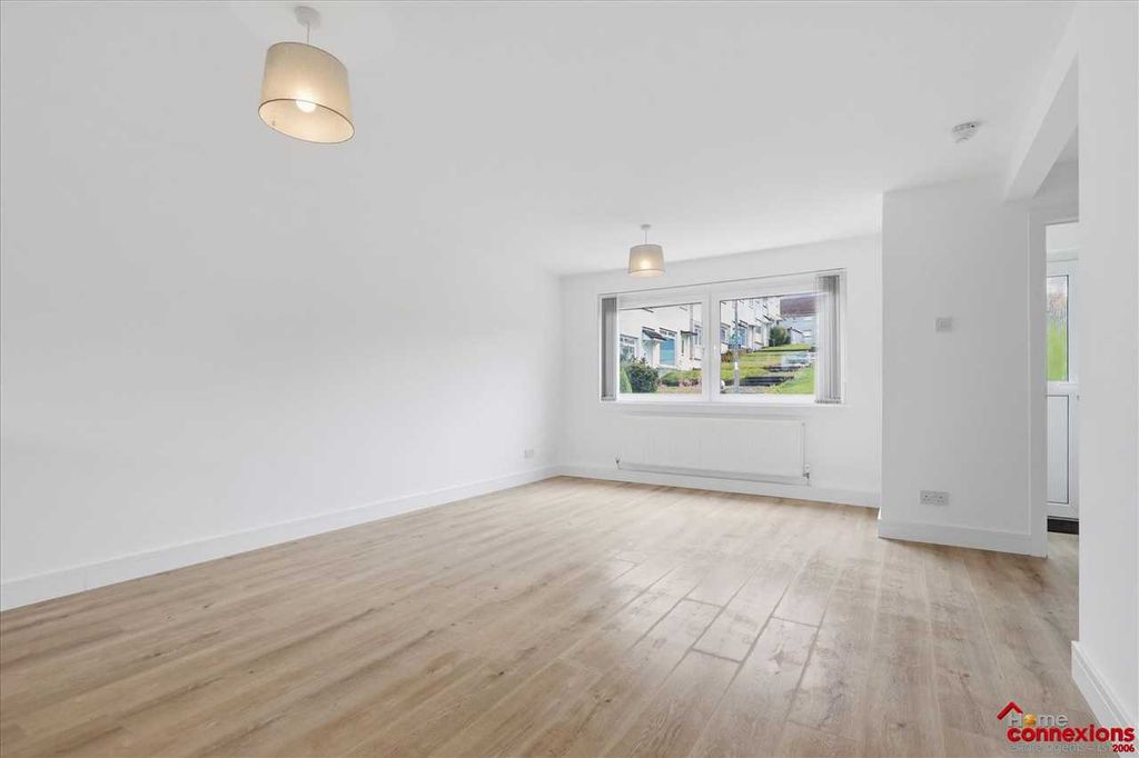 Property photo 2 of 22 Open Plan Lounge & Breakfasting Kitchen (1)