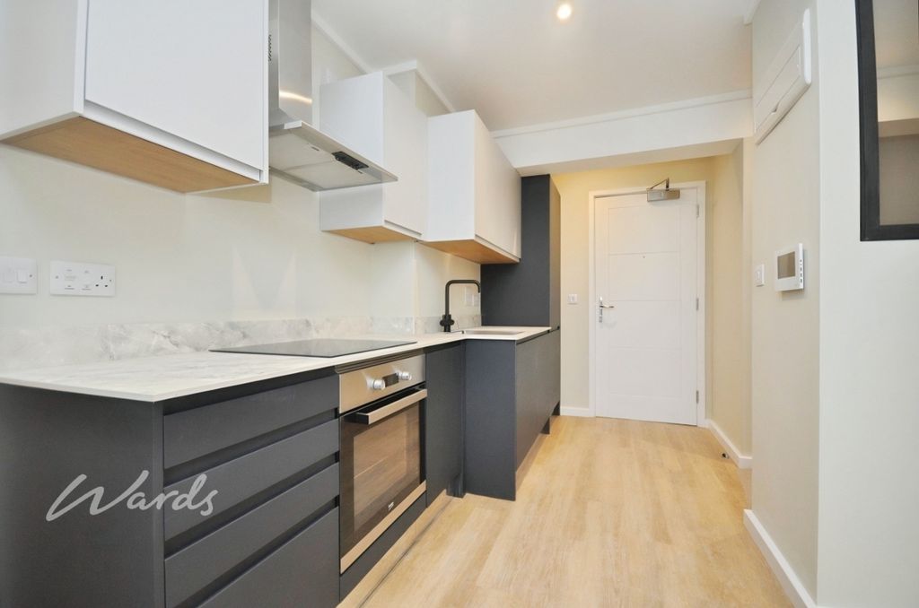 Property photo 1 of 4 Kitchen