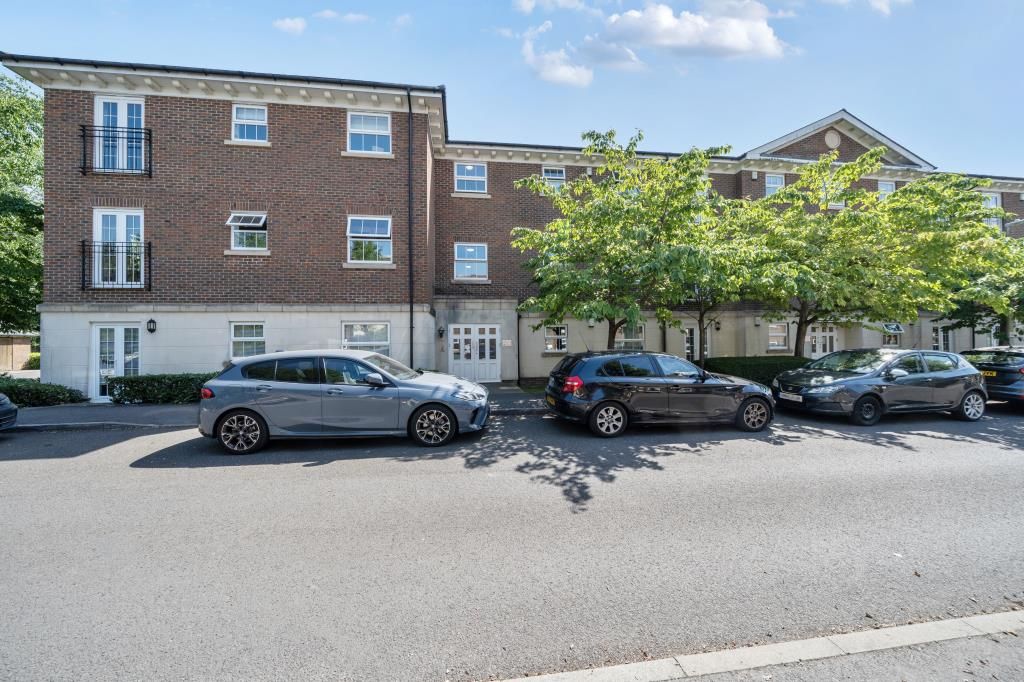 Property photo 1 of 17 External View