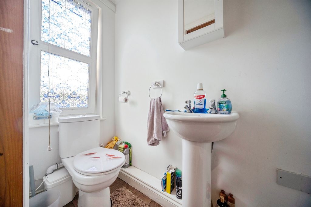 Additional image 12 of 3 bed flat for saleNorth Row, Milton Keynes MK9