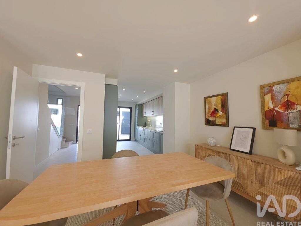 Property photo 1 of 26