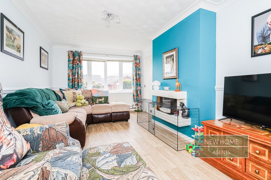 Property photo 2 of 24 Photo 11