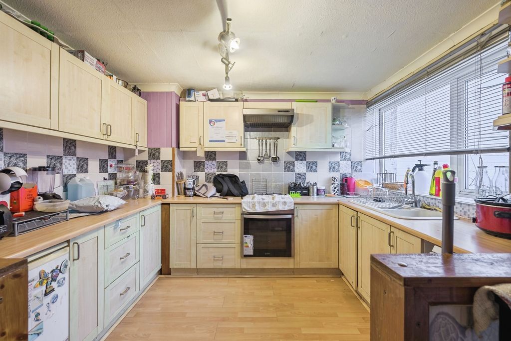 Property photo 2 of 18 Pbox-Img.Jpg