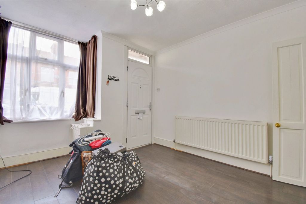 Property photo 3 of 12 Picture No. 03