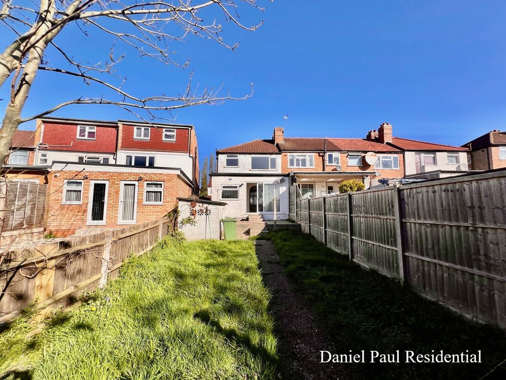 Property photo 3 of 20