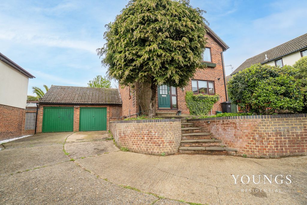 Property photo 1 of 22